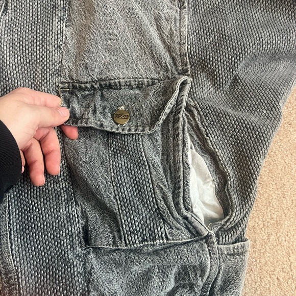 Vintage bomber jacket purchased in a thrift store in NYC! - Picture 4 of 7